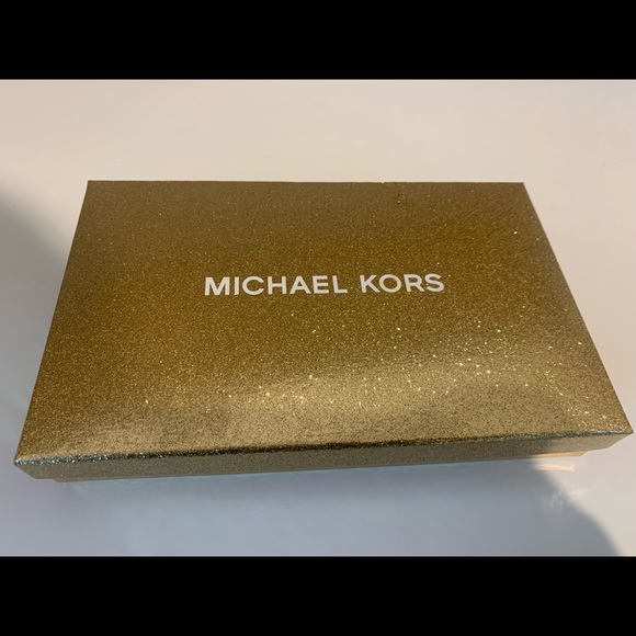 NWT Michael Kors Clutch - Picture 4 of 4